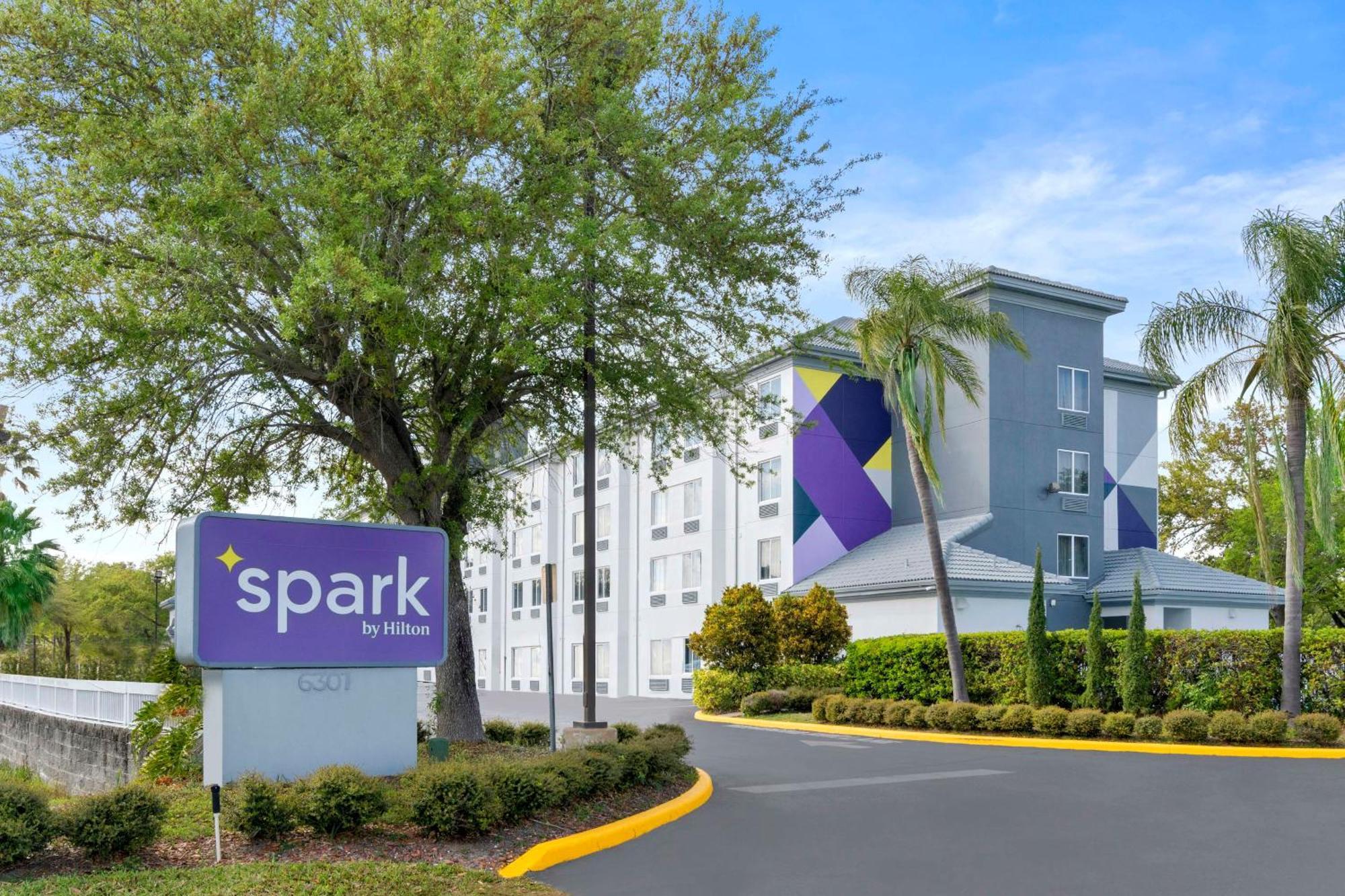 Spark By Hilton Orlando Near Seaworld Exterior photo